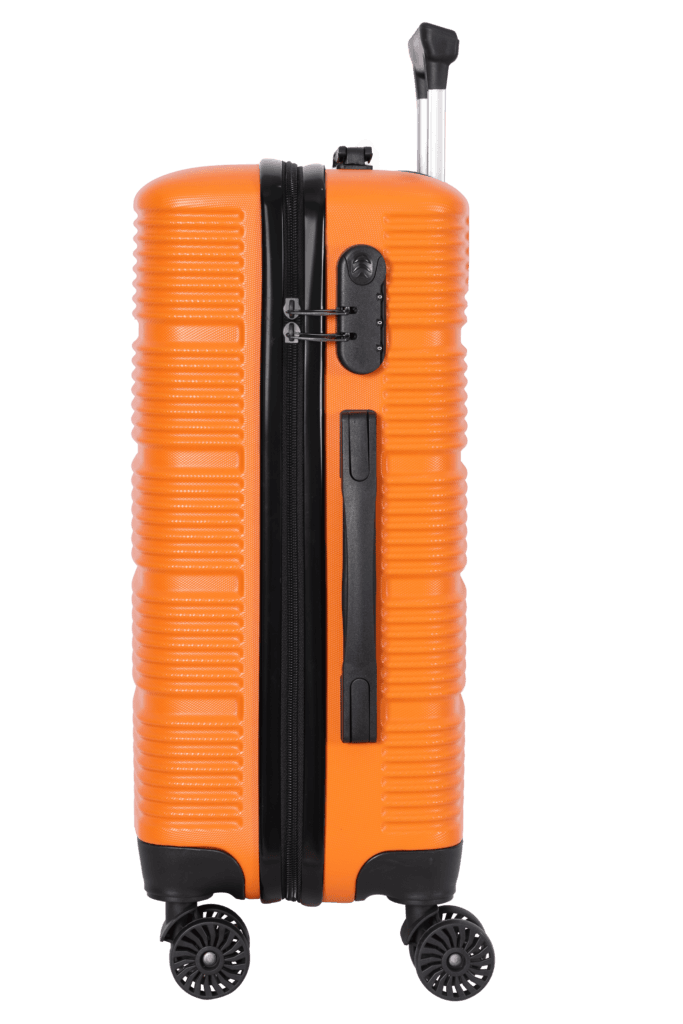 luggage bags with scratch resistant finish and 360° spinner wheels