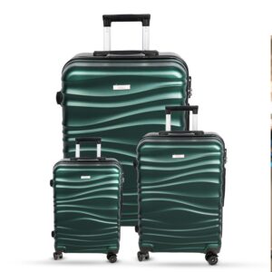 3-piece green trolley bags with 360° wheels, scratch resistant finish