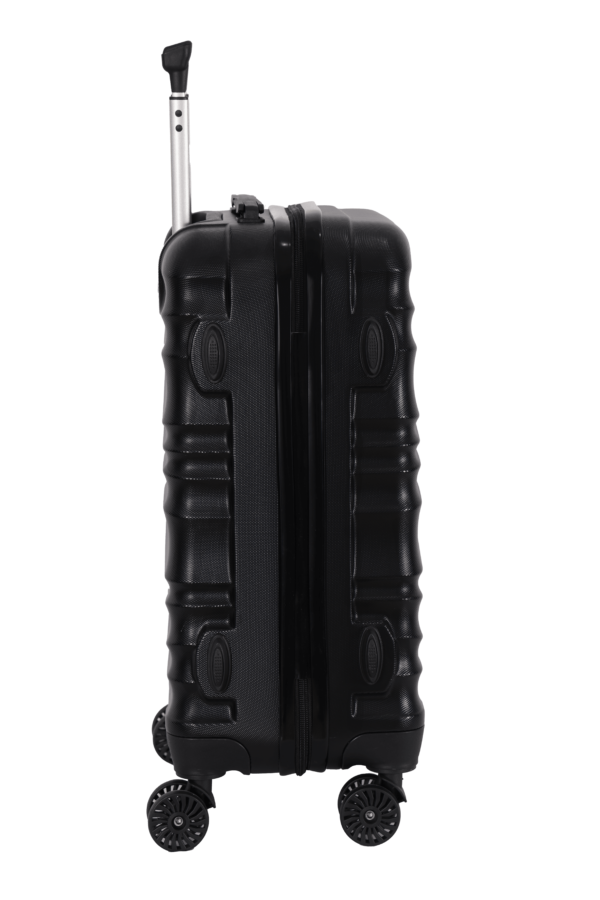 luggage bags with scratch resistant finish and 360° spinner wheels