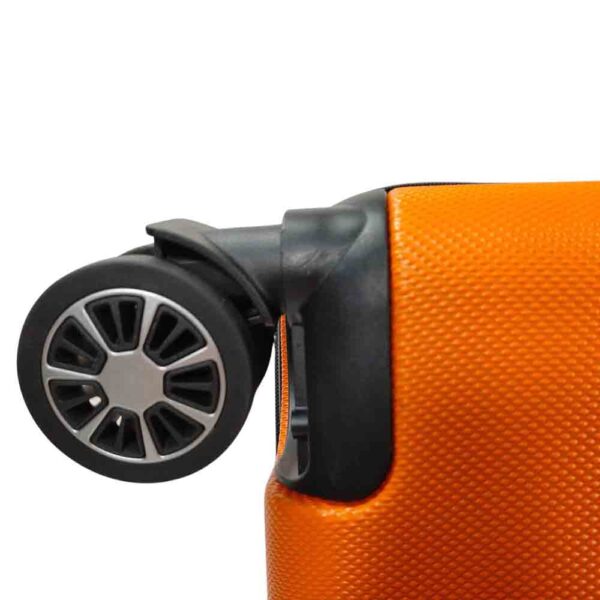 luggage bags with scratch resistant finish and 360° spinner wheels